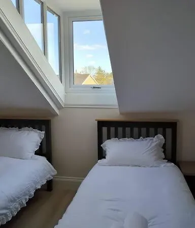 Apartment Entire In City