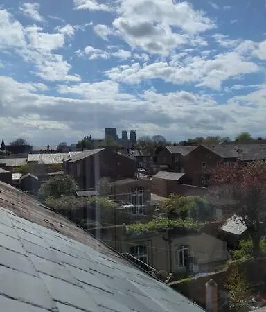 Apartment Entire In City