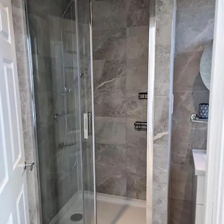 Apartment Entire In City *